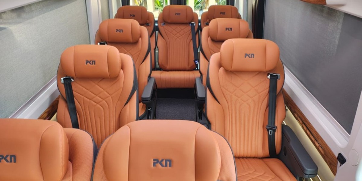Key Benefits of Choosing an 11 Seater Urbania for Rent in Delhi