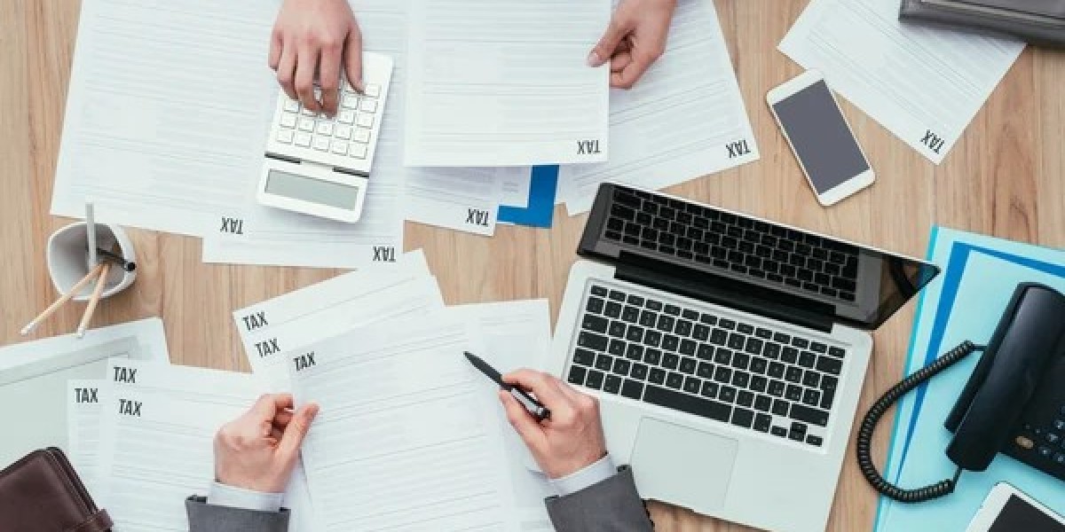 Simplifying Online Store Setup with an Effective Registration Form